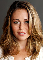 Alexis Dziena nude