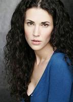 Laura Mennell  nackt