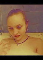 Isabelle Carlean-Jones nude