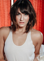 Scout Taylor-Compton nude