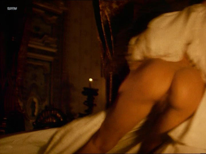 Naked Valeria Golino In The King S Whore