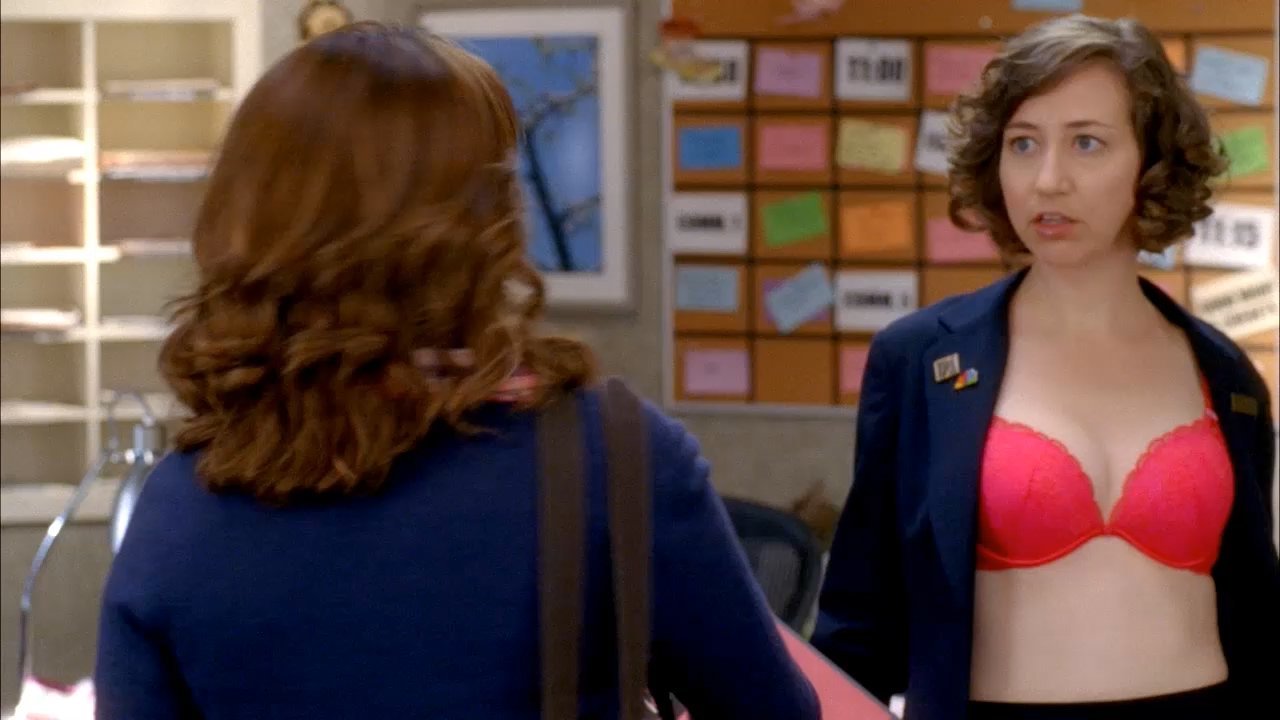 Kristen schaal nackt.