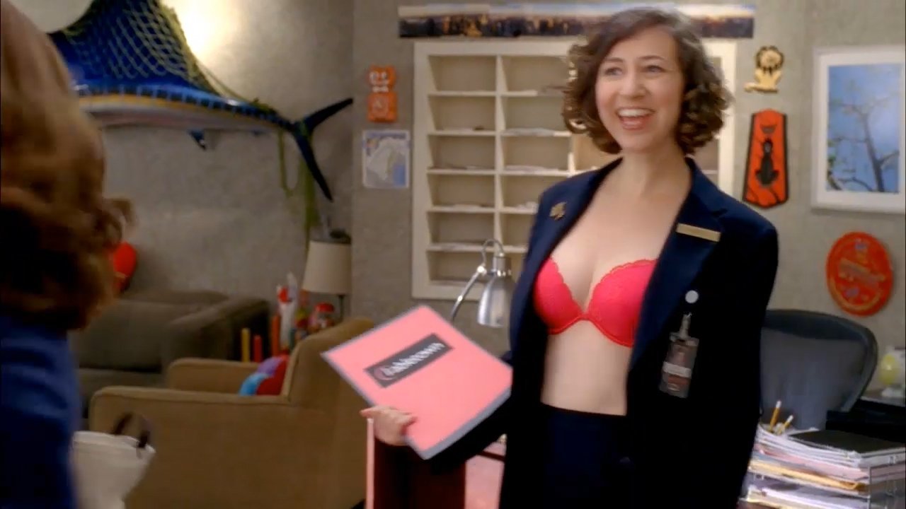 Schaal nudes kristen Kristen Schaal