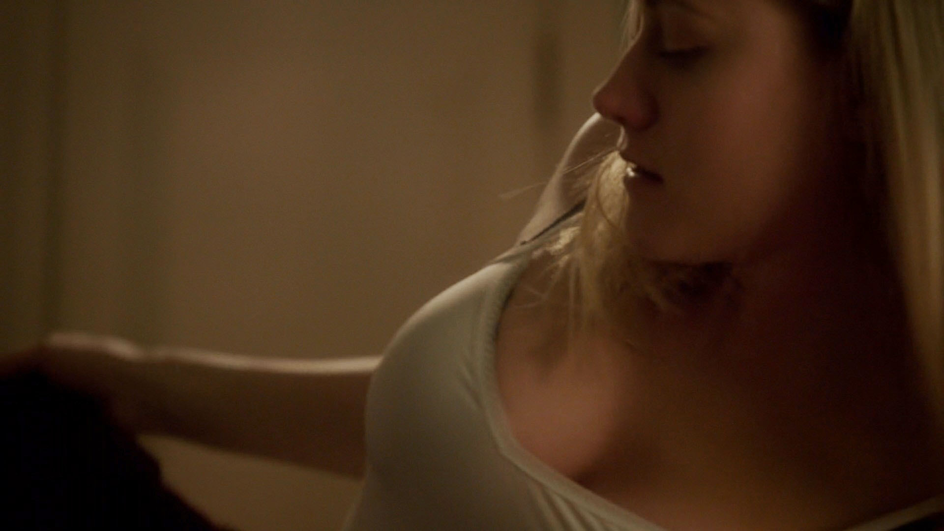 Olivia taylor dudley nude scenes