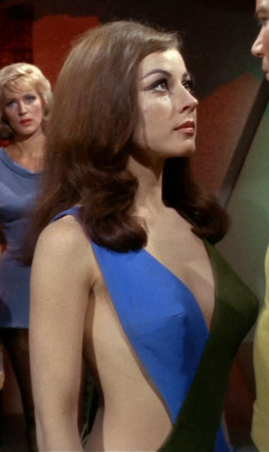 Sherry jackson nackt - Actresses who played underage characters nude. 