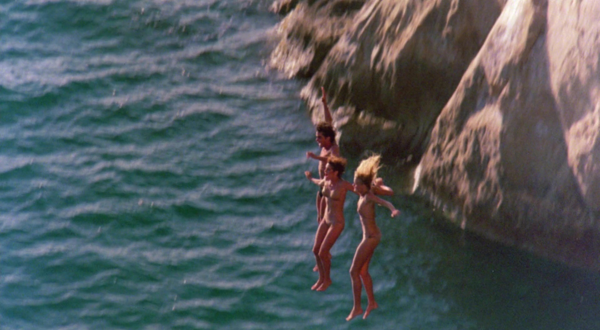 Naked Daryl Hannah In Summer Lovers 