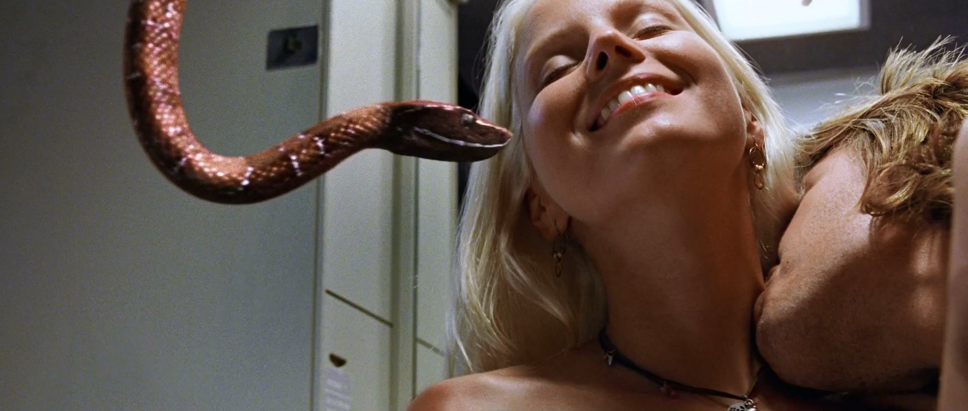 Naked Samantha McLeod In Snakes On A Plane