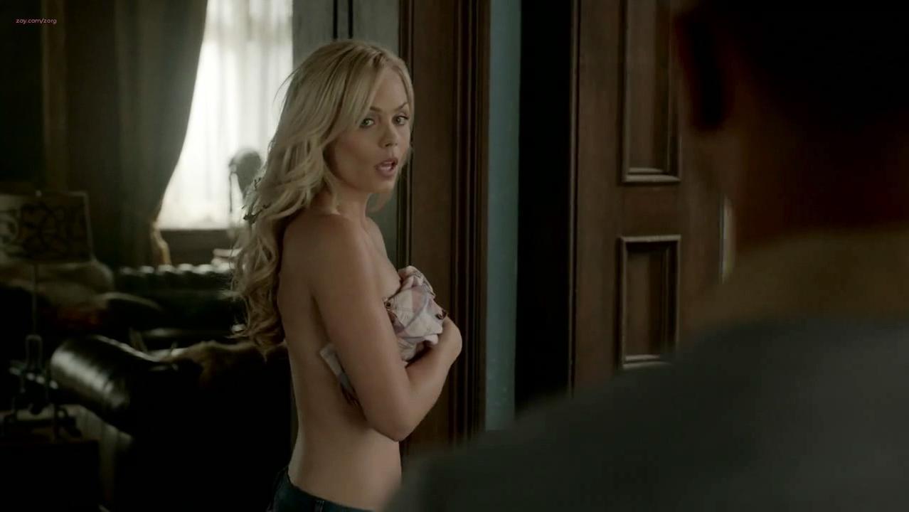 Laura Vandervoort Nude Scene