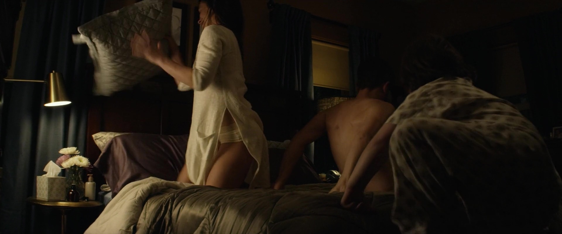 Naked Evangeline Lilly In Little Evil