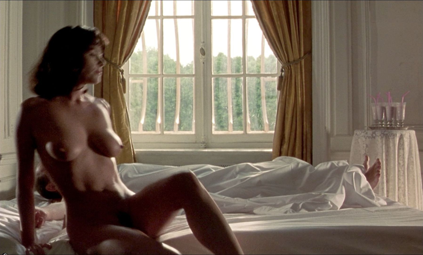 Naked Polly Walker In 8½ Women