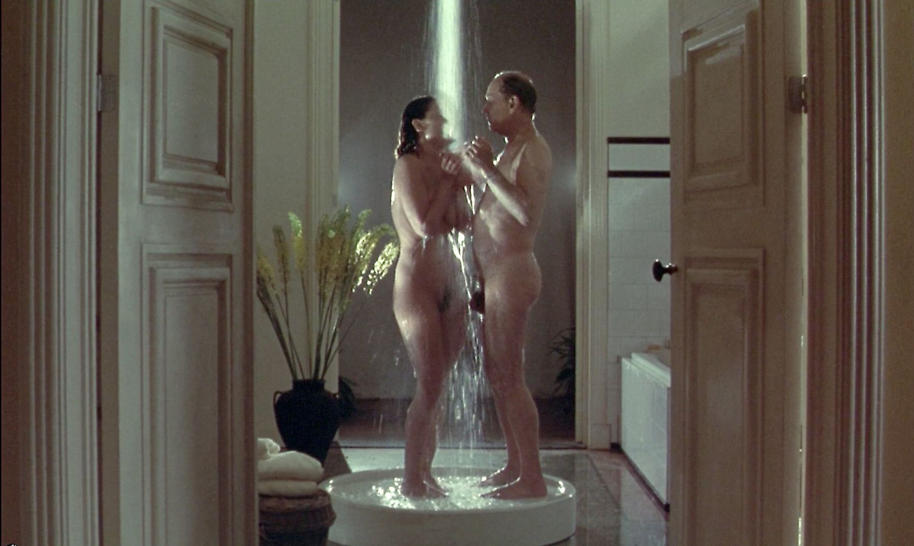 Naked Polly Walker In 8½ Women