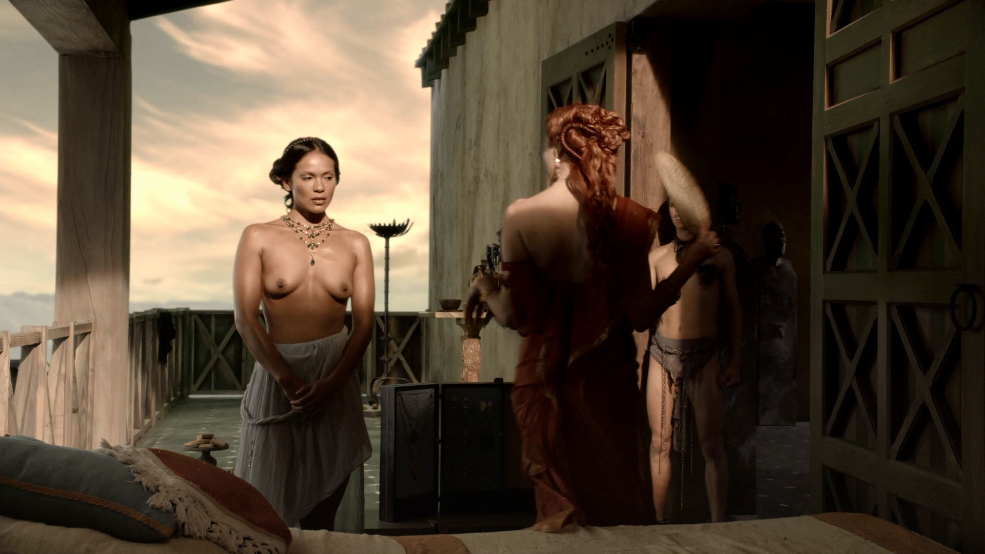 Naked Lesley Ann Brandt In Spartacus Blood And Sand