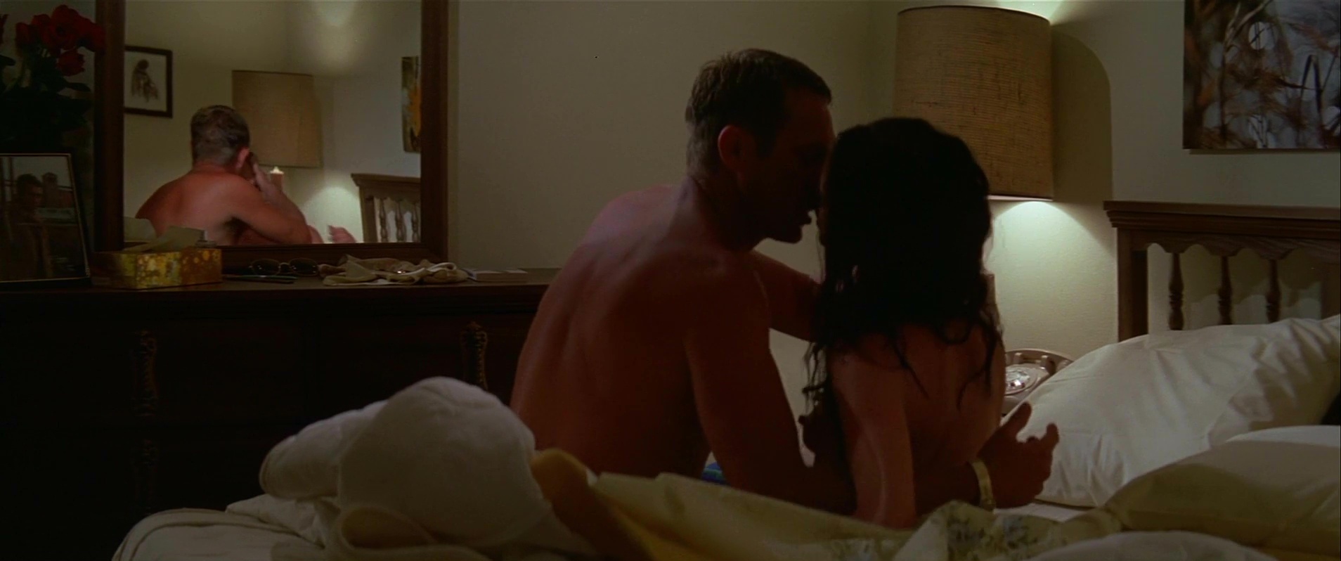 Naked Ali MacGraw in The Getaway (I) < ANCENSORED