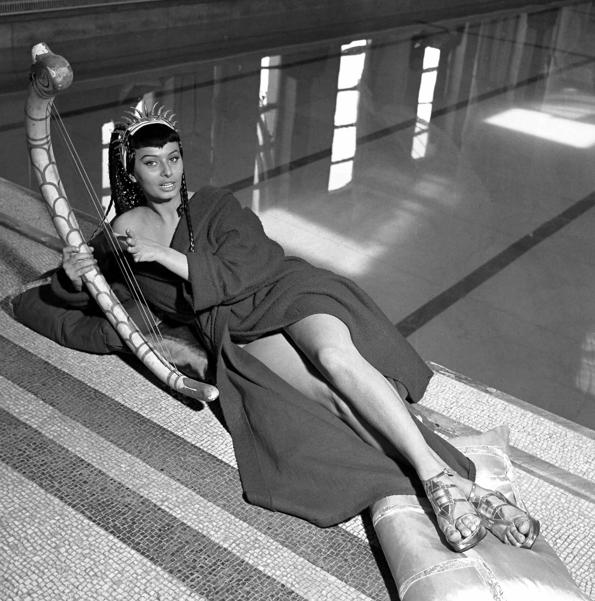 Sophia loren topless Sophia Loren