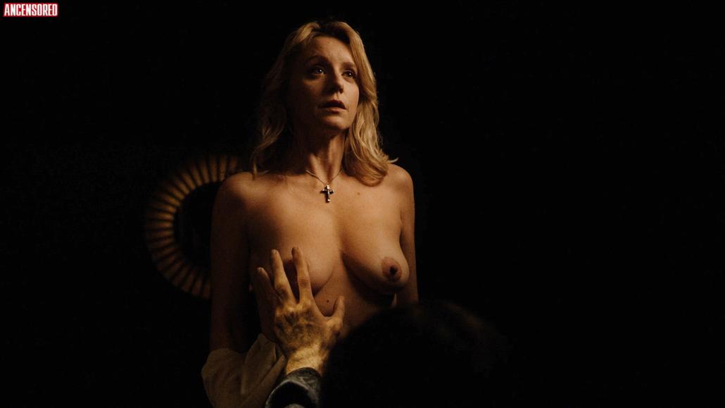 Naked Ludivine Sagnier In The New Pope