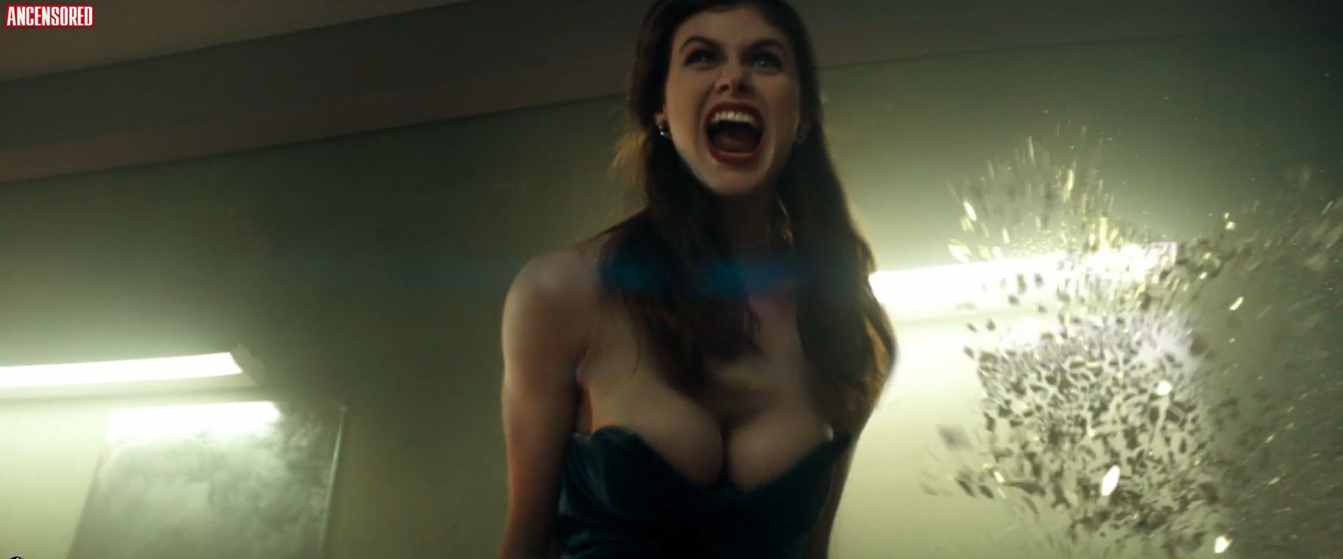 Alexandra Daddario Nude Pics Page 1