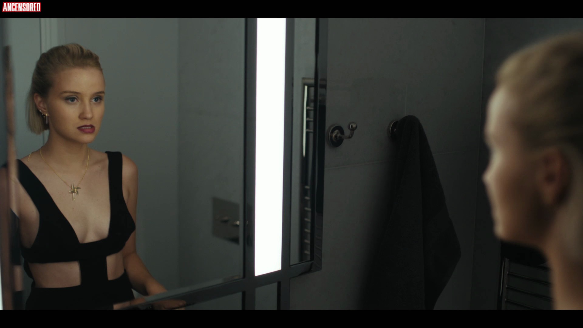 Julia Goldani Telles nude pics.