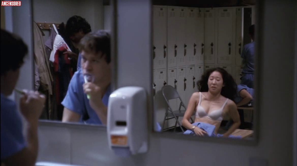 Sandra Oh Nude Pictures Collection.