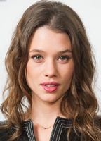 Àstrid Bergès-Frisbey nude