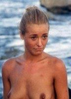 Amanda Donohoe nude