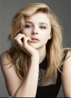 Chloë Moretz nude