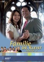 Familie Dr. Kleist 2004 movie nude scenes