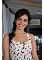 Neha Sharma nude