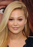Olivia Holt nude
