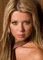 Tara Reid nude