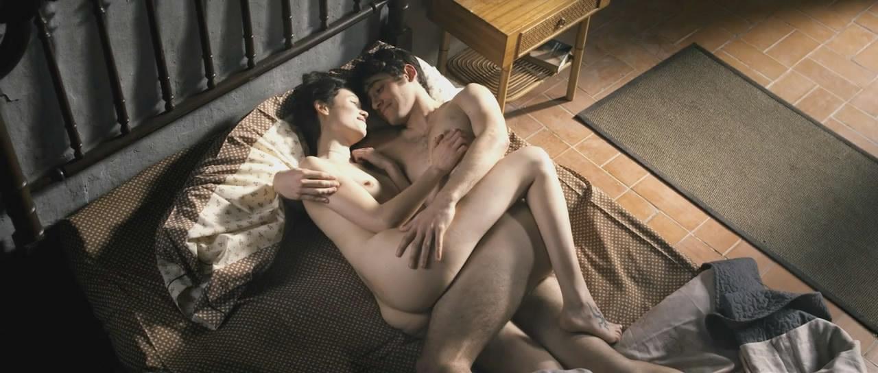 Naked Astrid Berges Frisbey In El Sexo De Los ángeles