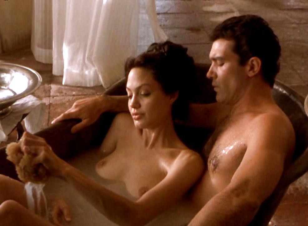 Naked Angelina Jolie In Original Sin