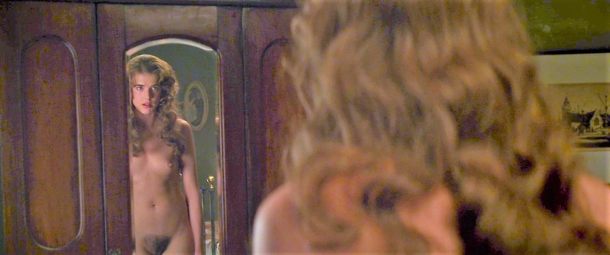 Naked Agyness Deyn In Sunset Song 2015 