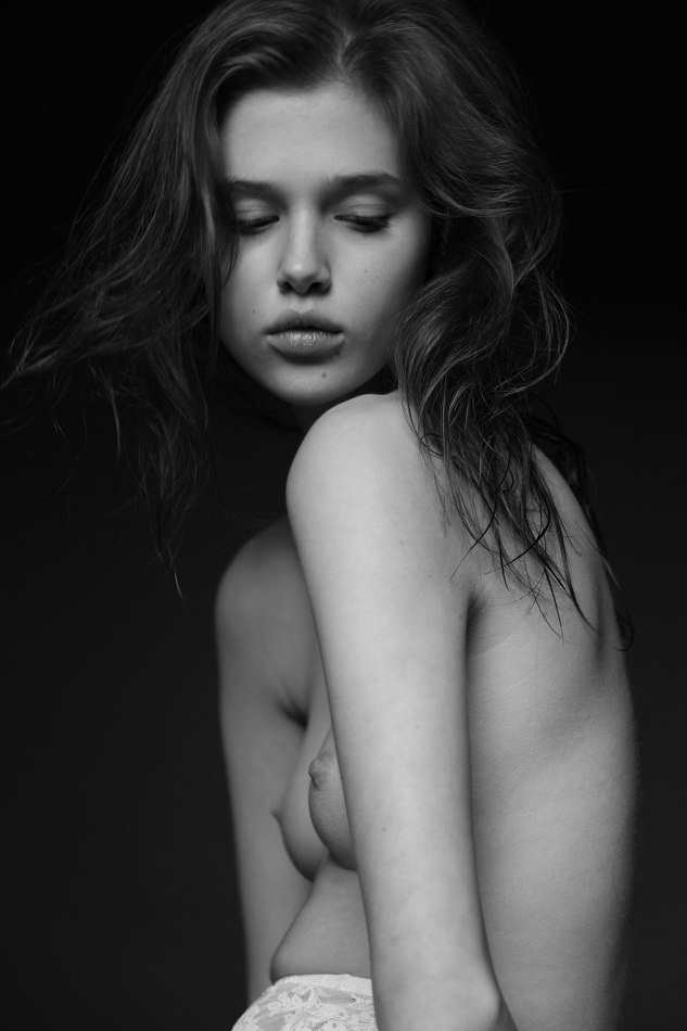 Naked Anais Pouliot Added 07 19 2016 By Bot