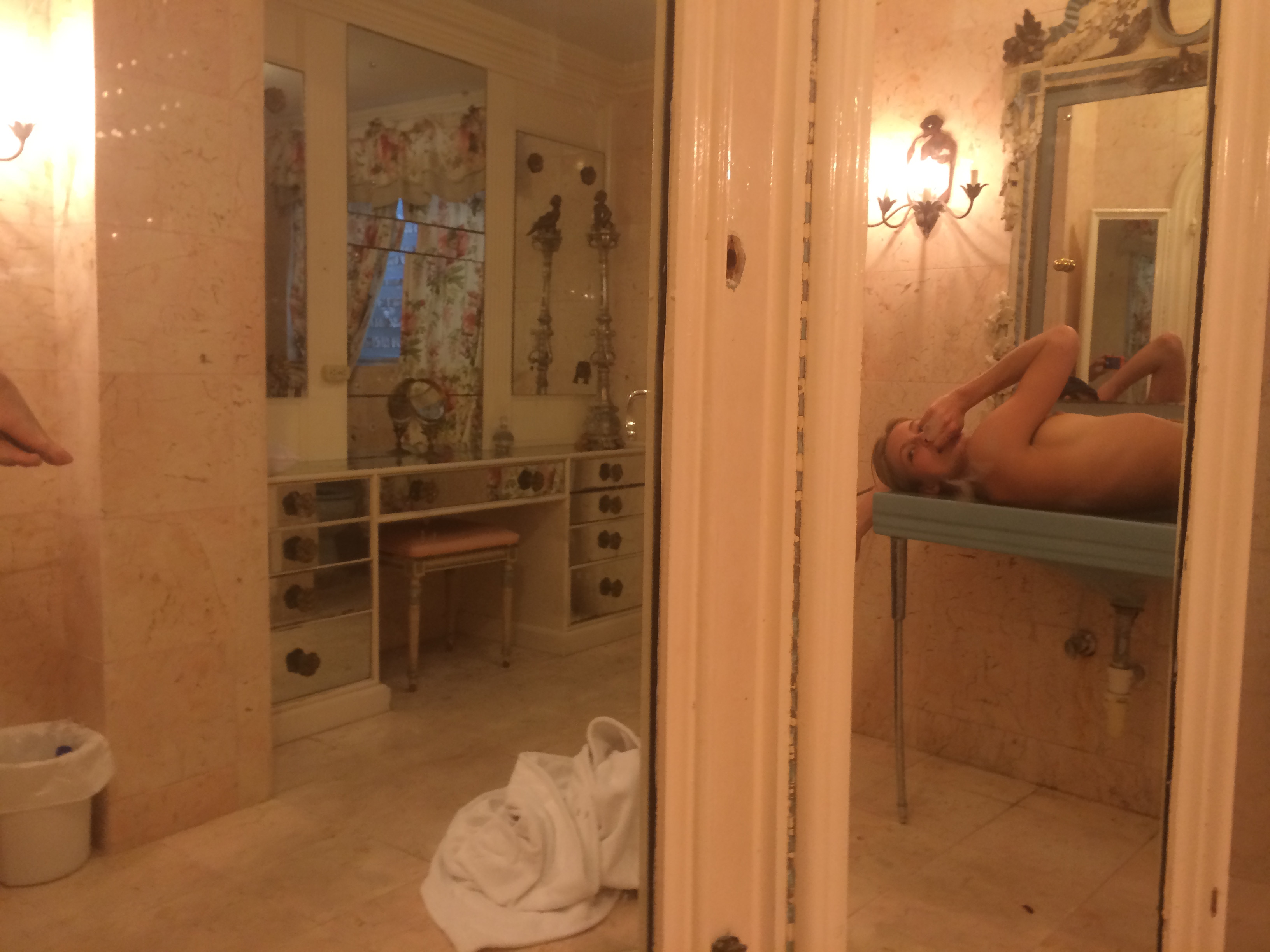 Naked Allegra Carpenter In 2014 Icloud Leak The Second Cumming