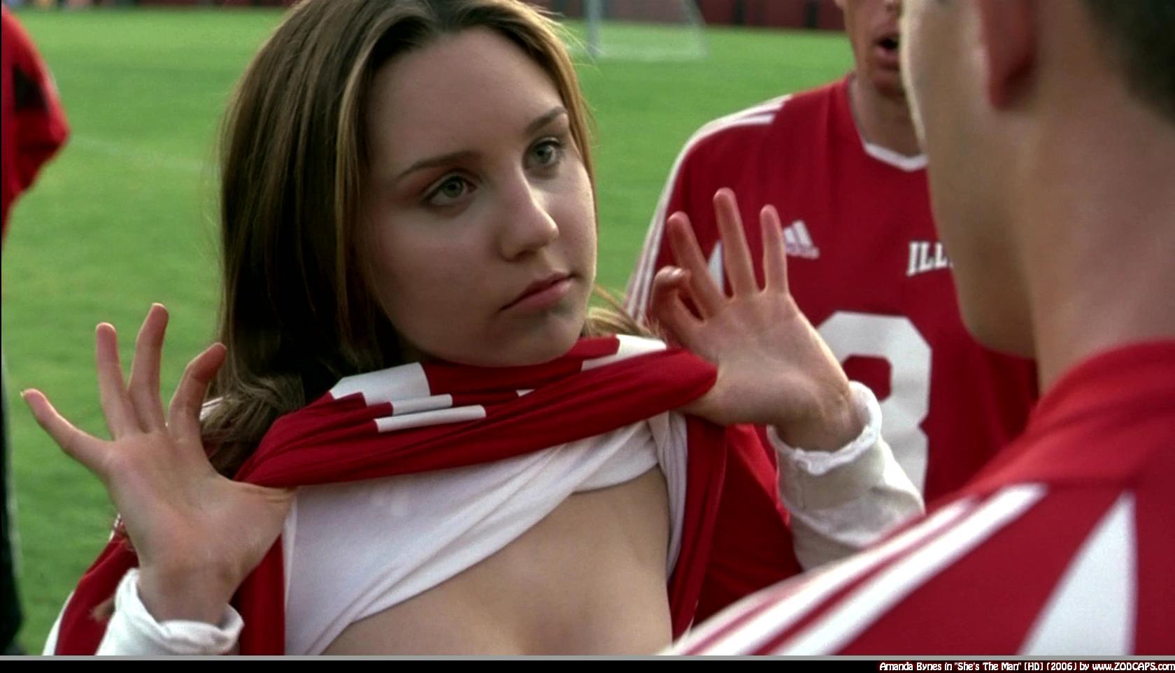 Naked Amanda Bynes In She S The Man