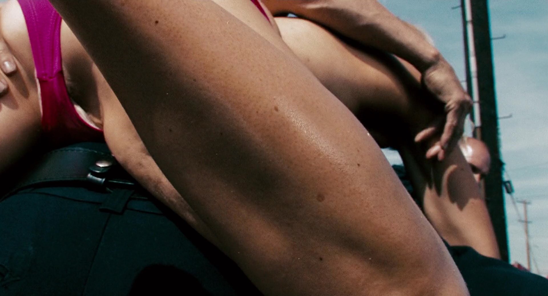 Naked Amy Smart in Crank 2: High Voltage < ANCENSORED