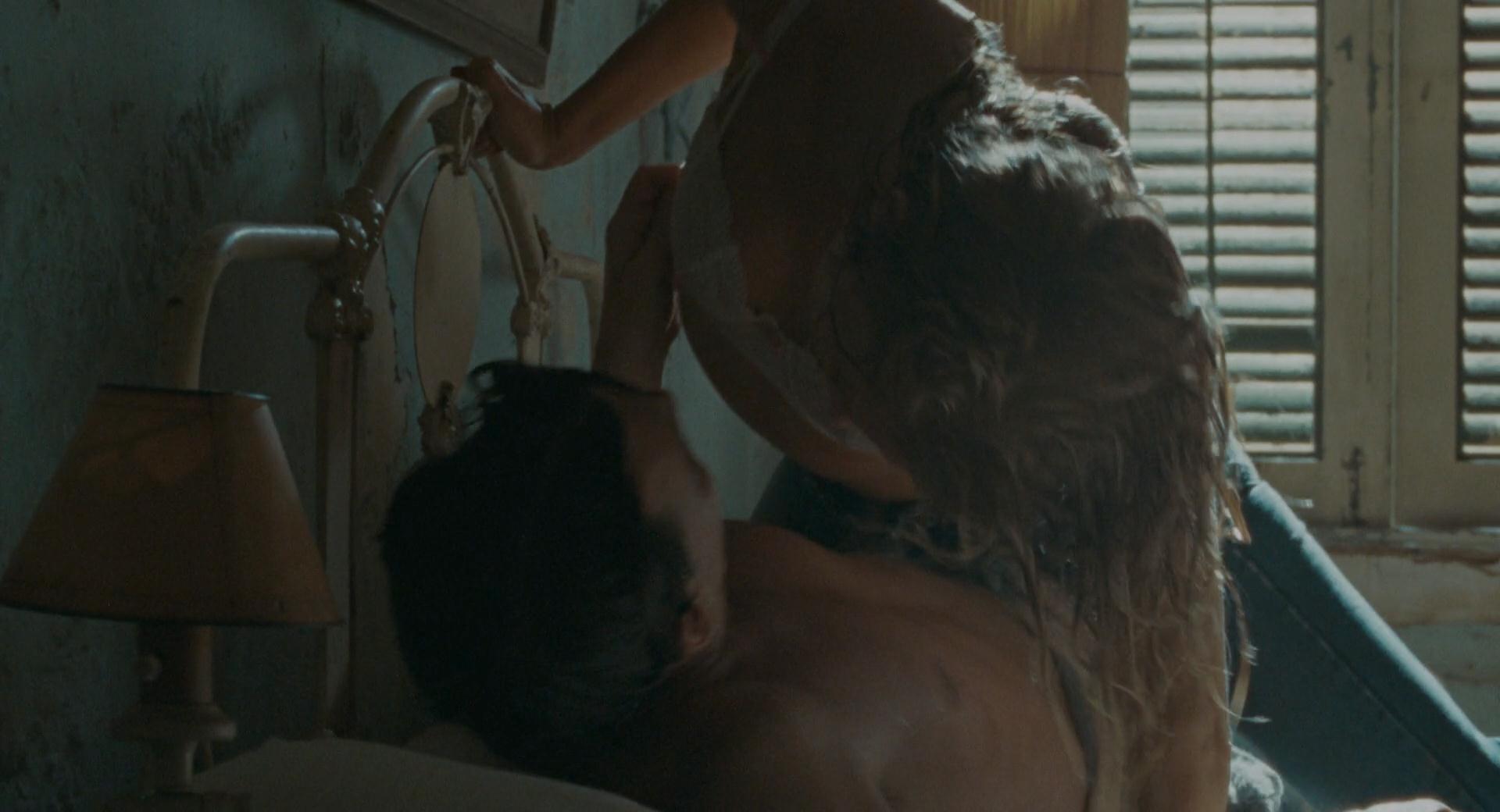 Naked Amber Heard In The Rum Diary 