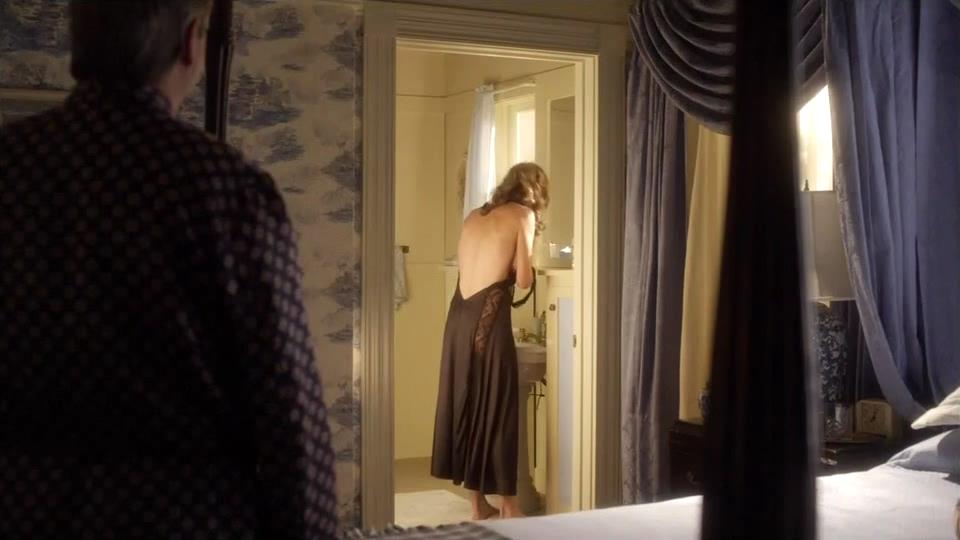 Naked Allison Janney In Masters Of Sex