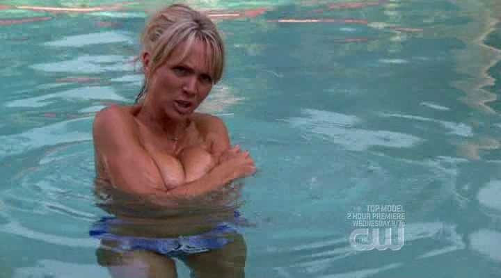 Barbara Alyn Woods Naked