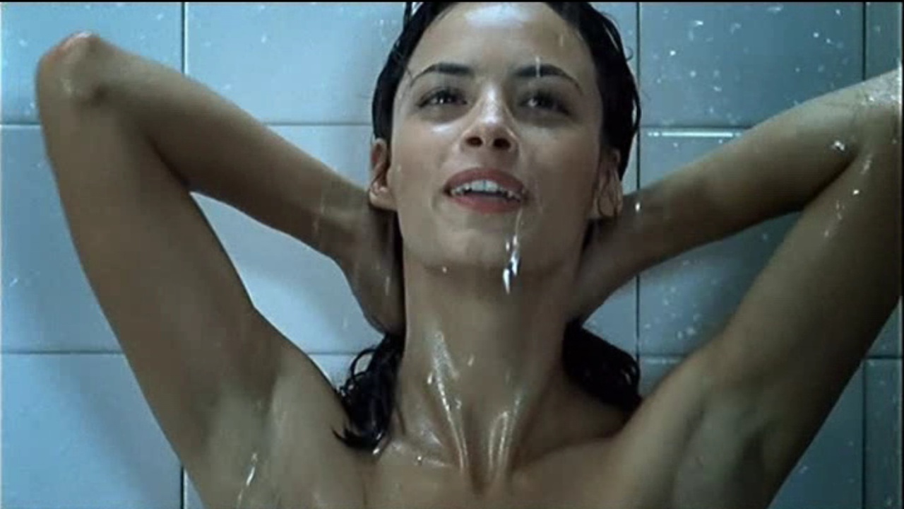 Naked Bérénice Bejo in Vertiges < ANCENSORED