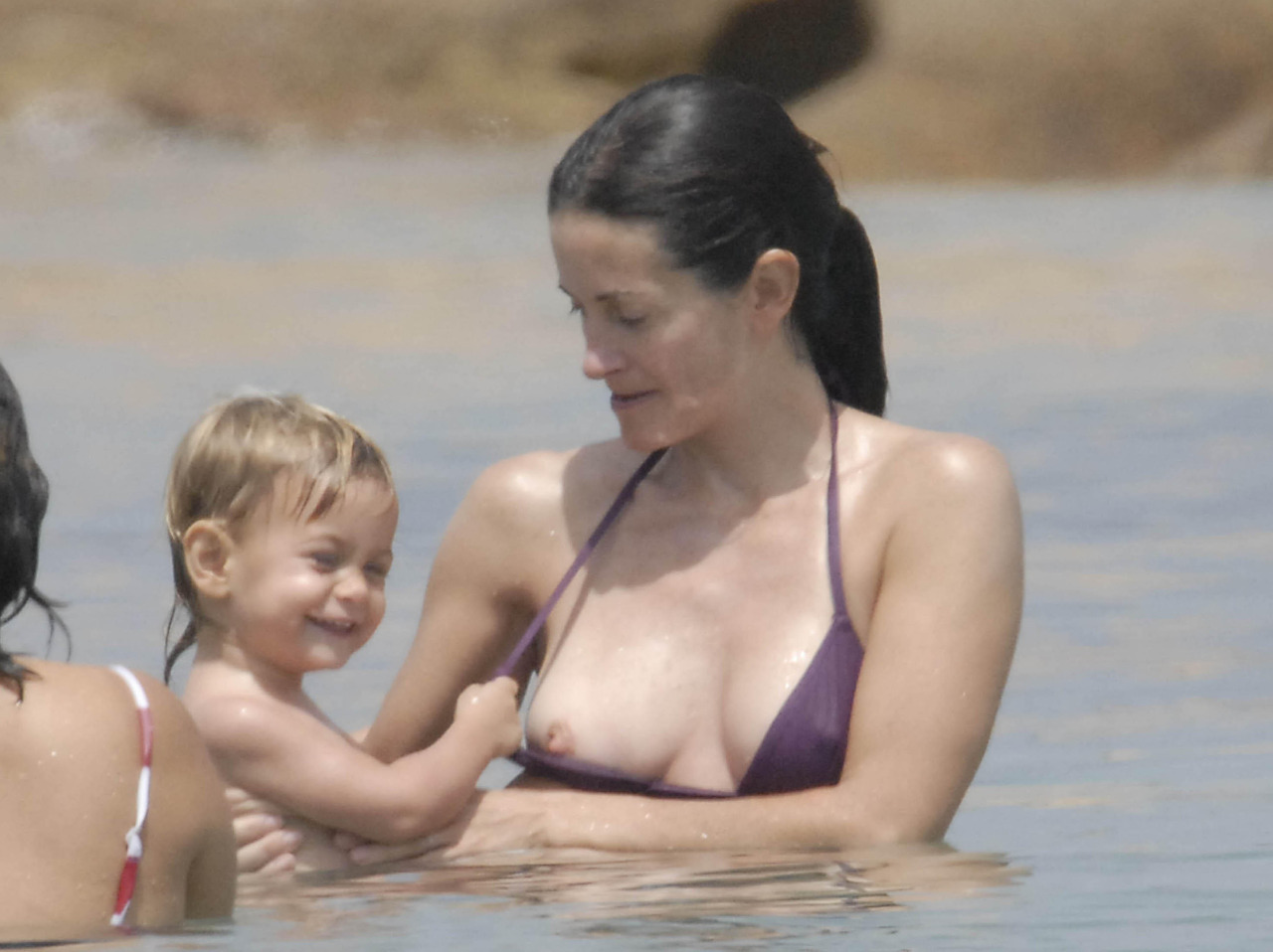 Naked Courteney Cox In Beach Babes