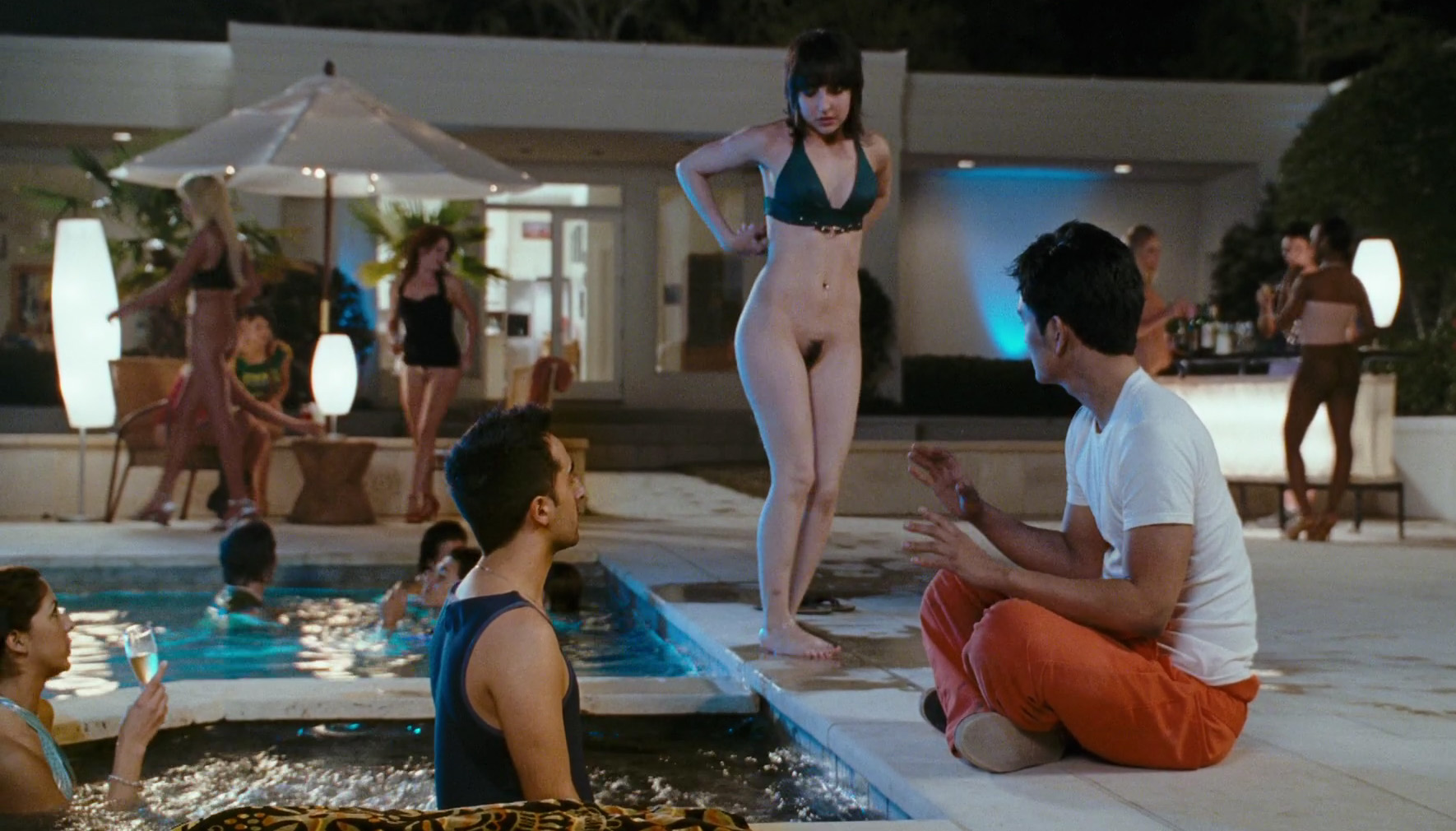 Naked Claudia Pena In Harold And Kumar Escape From Guantanamo Bay