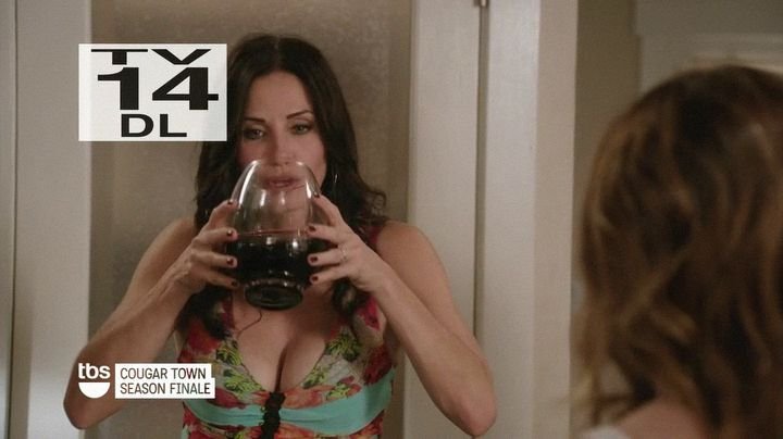 Naked Courteney Cox In Cougar Town