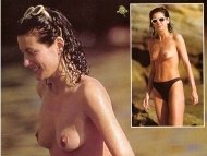 Carrie-Anne Moss Nude Pics