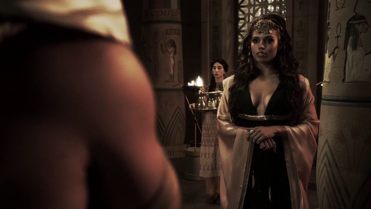 Naked Ciara Renée In Arrow