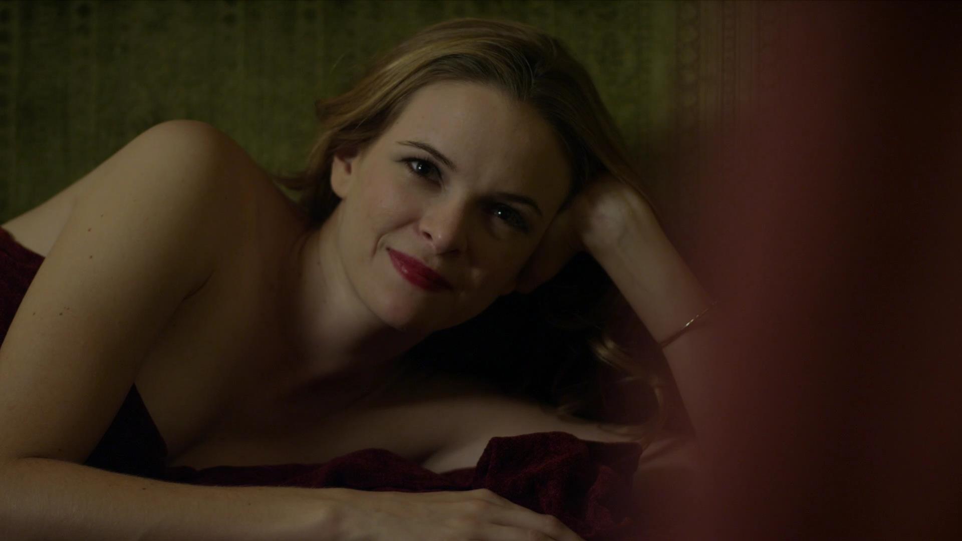 Nicole naked danielle panabaker WATCH: Danielle
