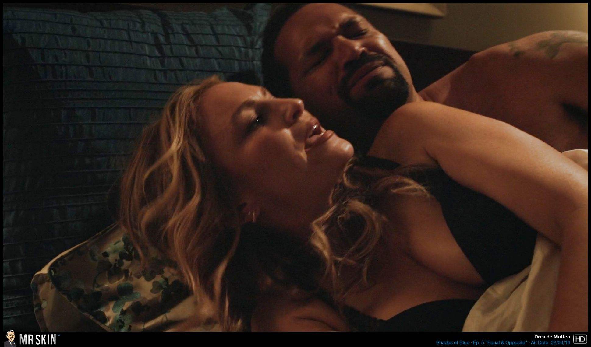 Naked Drea de Matteo in Shades of Blue < ANCENSORED