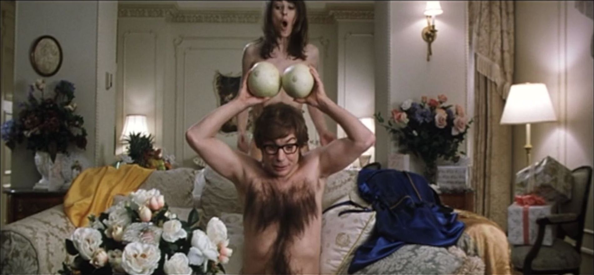 Naked Elizabeth Hurley In Austin Powers International Man