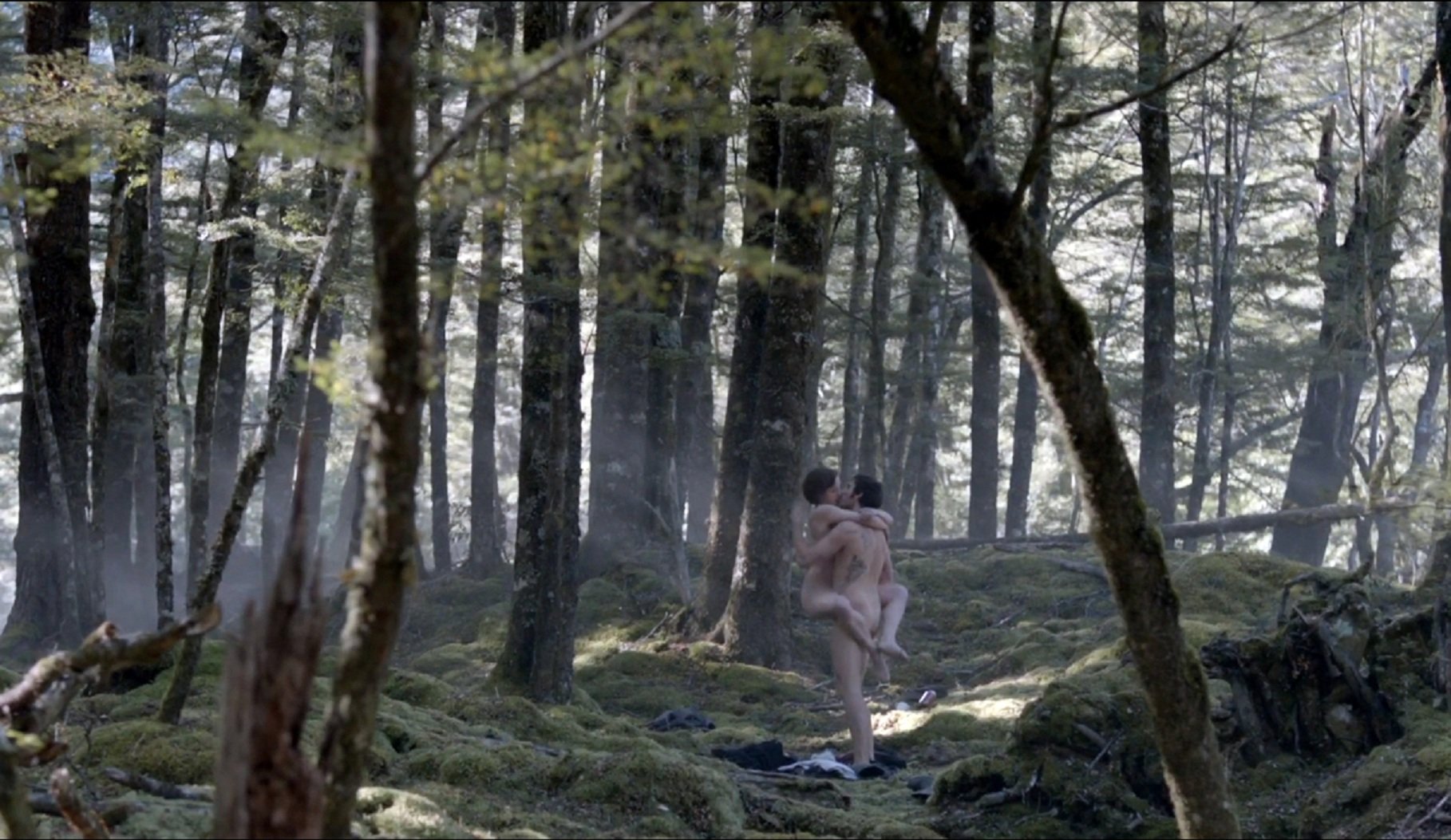 Naked Elisabeth Moss In Top Of The Lake