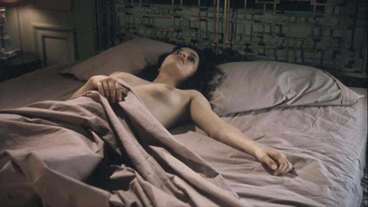 Naked Emmanuelle Vaugier In Hysteria